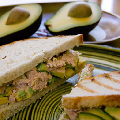 The Perfect Tuna Avocado Sandwich: A Fresh, Flavorful Delight