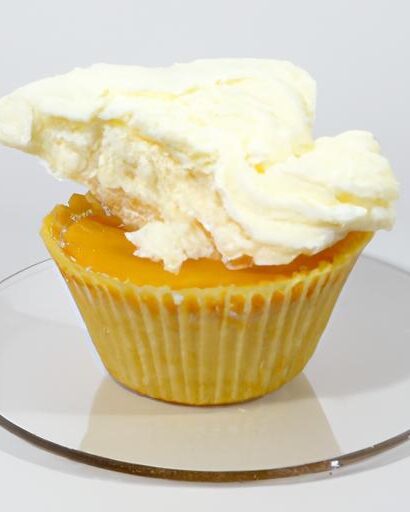 Whip Up the Best Cream Cheese Frosting: Tips & Recipes