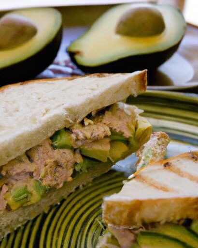 The Perfect Tuna Avocado Sandwich: A Fresh, Flavorful Delight