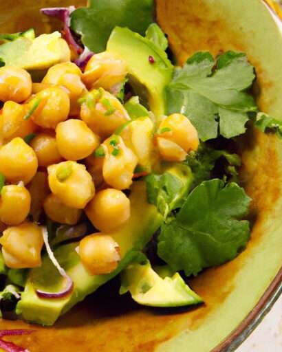 Avocado Chickpea Salad: Creamy Plant-Based Refreshment