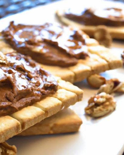 Graham Crackers & Nutella: A Perfectly Sweet Duo Delight