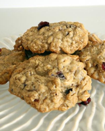 Irresistibly Soft & Chewy Oatmeal Raisin Cookies Recipe